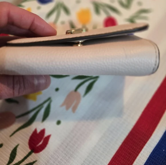 Kate Spade-Kayla Small L-Zip Wallet - Picture 6 of 7